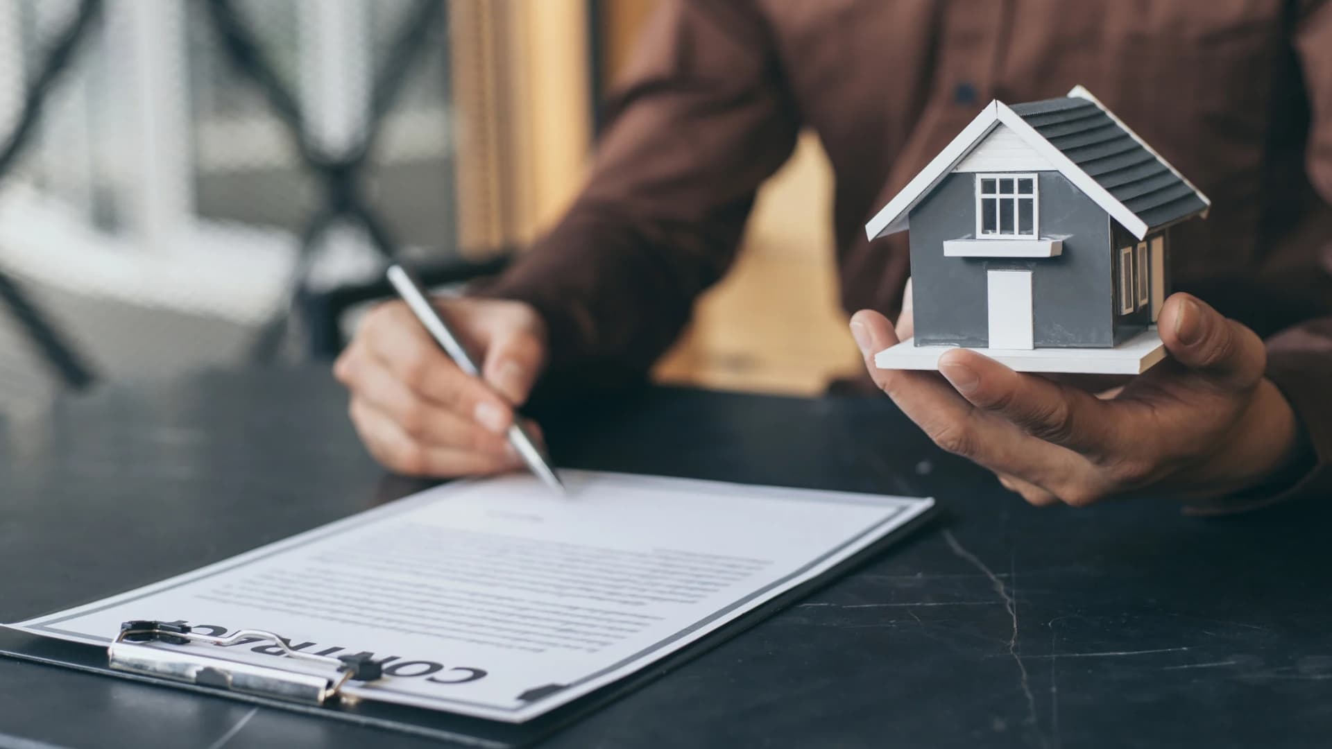 Sewa rumah ngapain pakai deposit?
